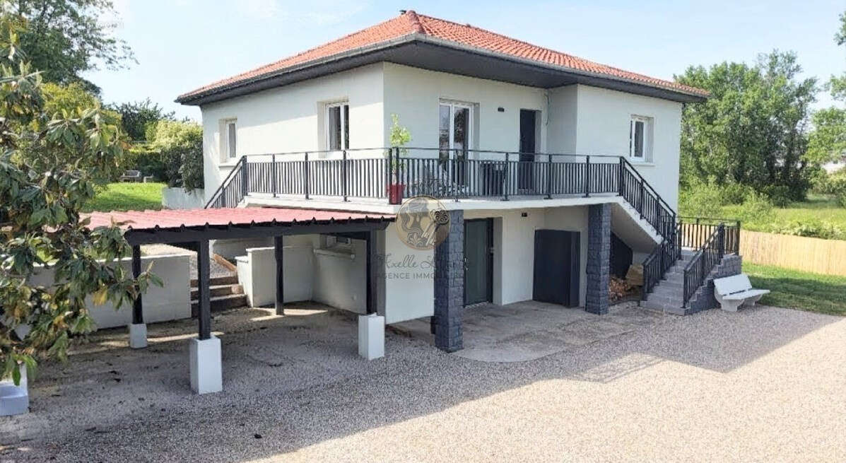 Maison à MONTAGNY