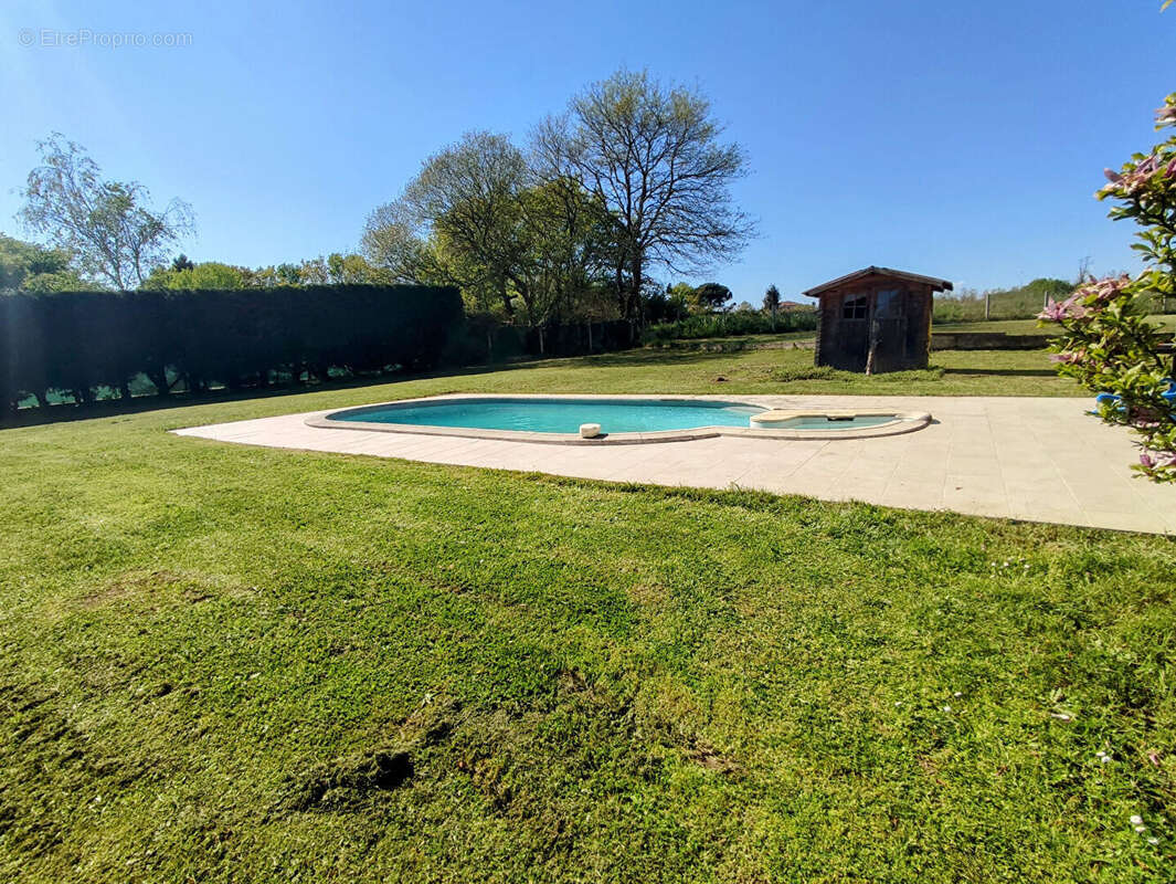 Villa 5 chambres avec garage et piscine dans une impasse - photo 17
