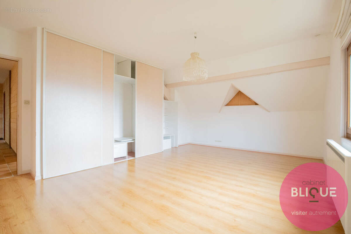 Maison à JEANDELAINCOURT