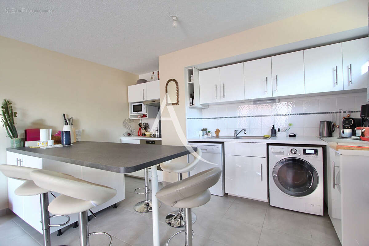 Appartement à LATTES