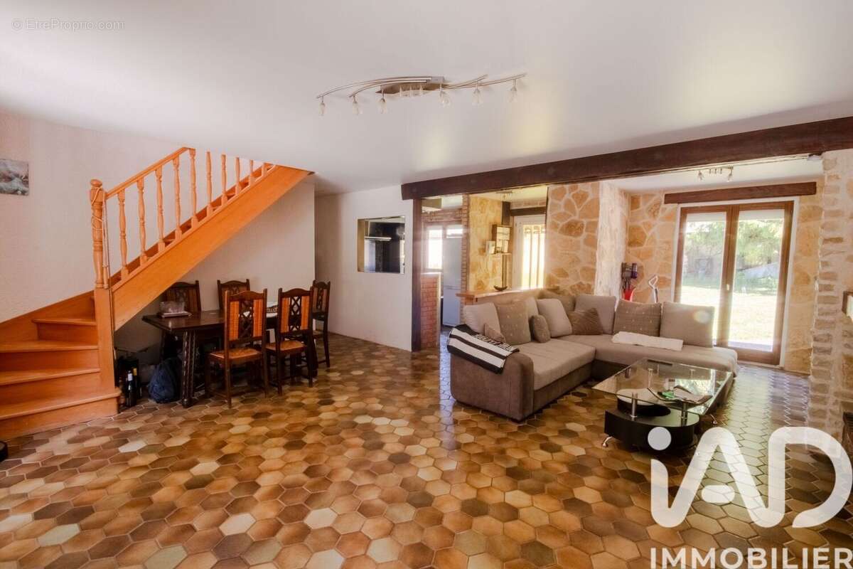 Maison 128 m² à Nanteau-Sur-Essonne  - photo 6