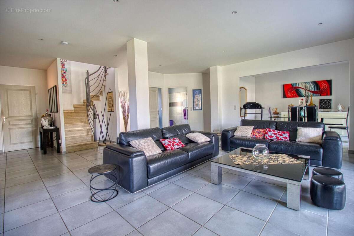 Photo 5 - Maison à LE SEQUESTRE