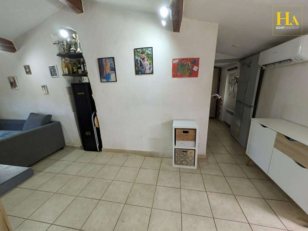 Appartement à AURIBEAU-SUR-SIAGNE