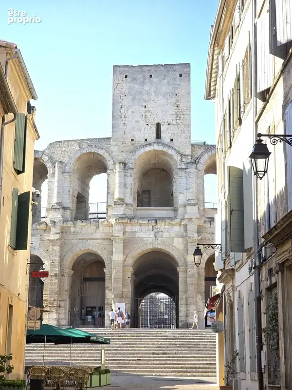 Arles centre ville historique, quartier arènes, maison 230 m2 comprenant un patio, une terrasse et un garage - photo 27