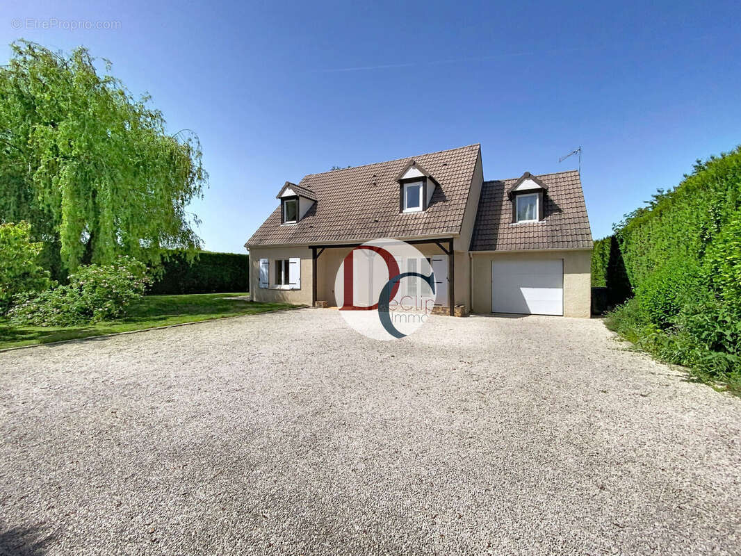 Photo 2 - Maison à SENLIS