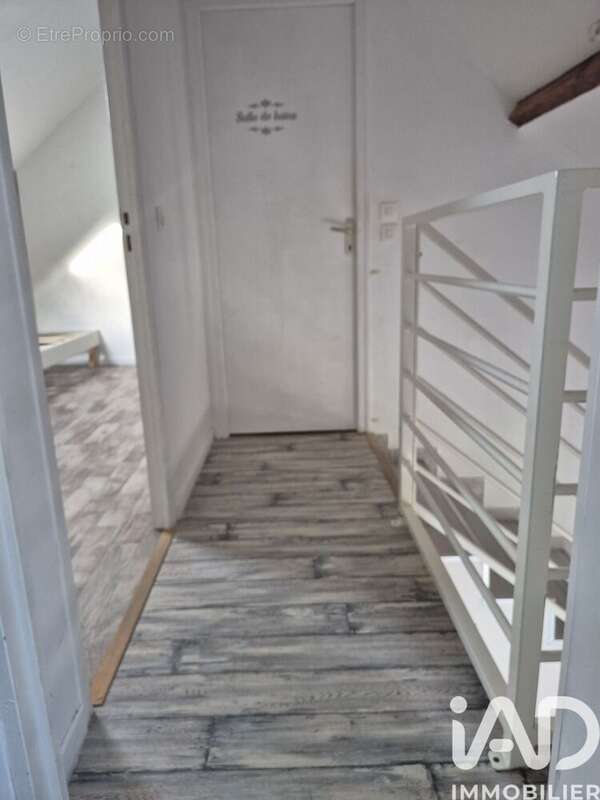 Photo 9 - Appartement à PONT-SUR-YONNE