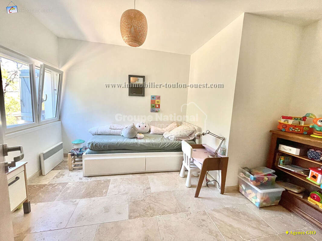 Maison à LA VALETTE-DU-VAR