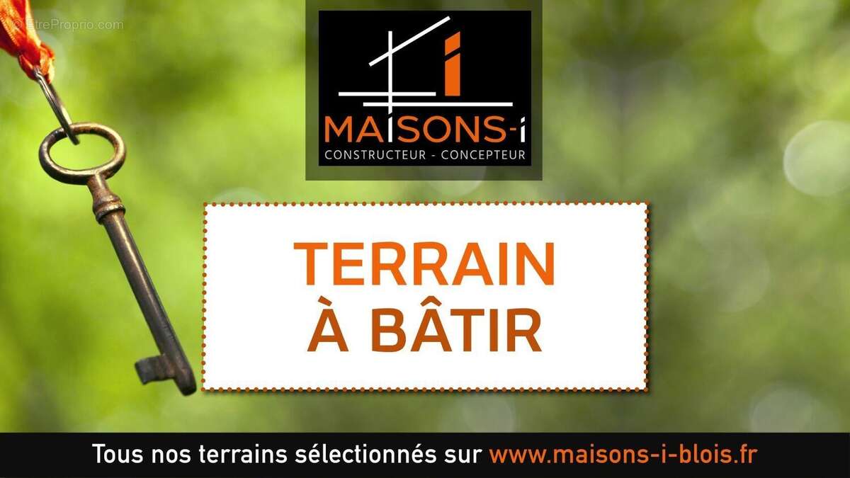 Terrain à MEZIERES-LEZ-CLERY