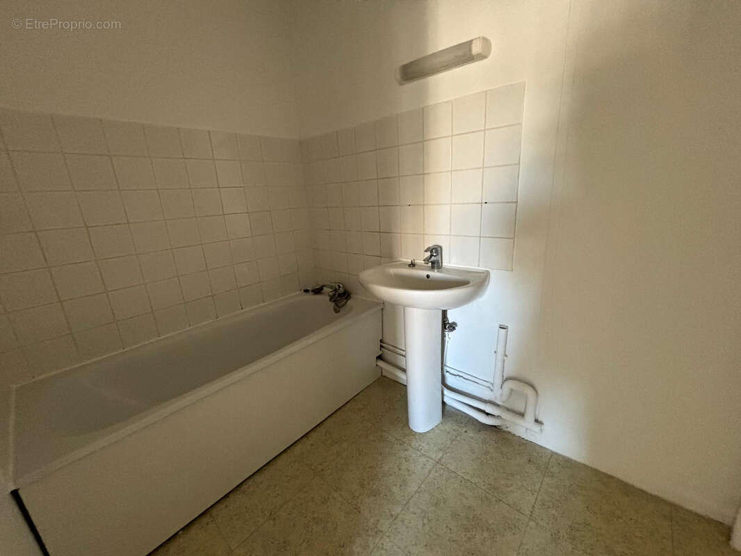 Appartement à PORT-DE-BOUC