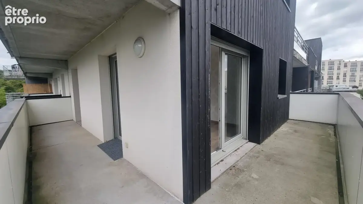 Appartement F3 à vendre - Maromme La Maine - 62 m² - Vue panoramique Rouen - 2 balcons - Parking - photo 2