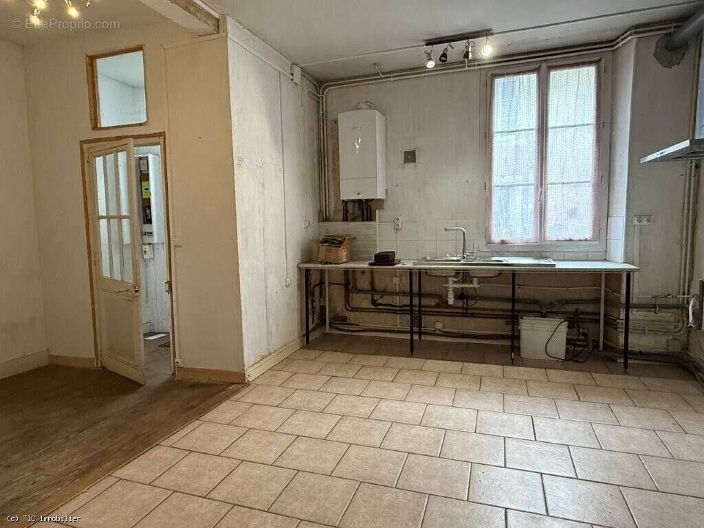 Maison à RUFFEC