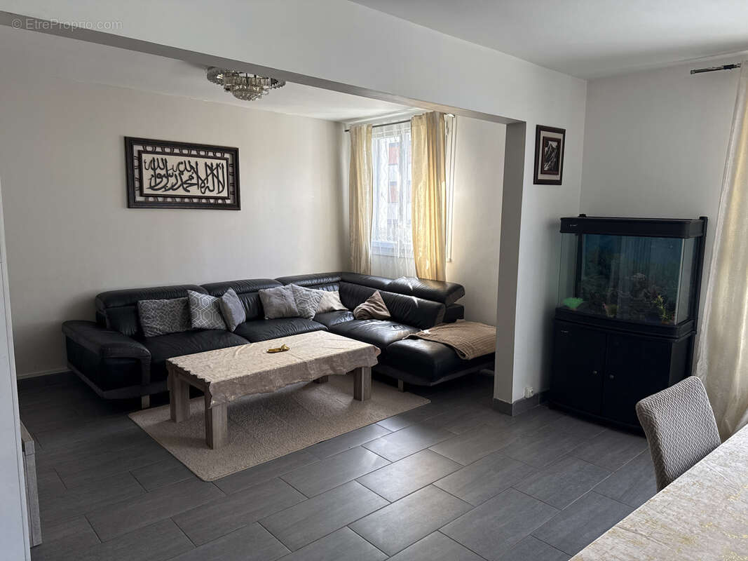 Appartement à PONTOISE
