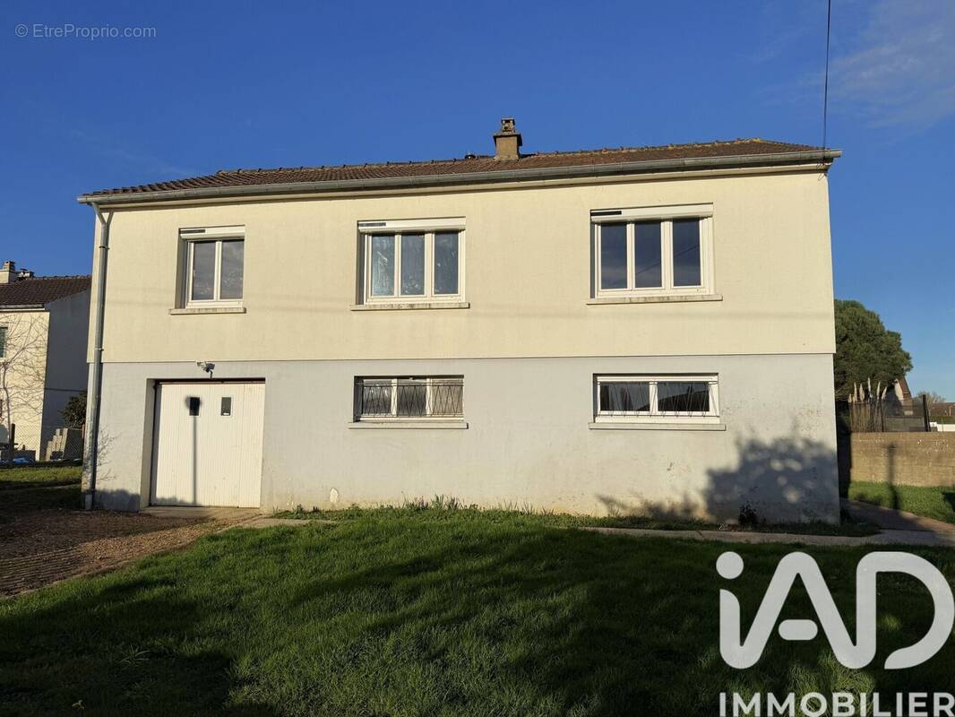 Photo 1 - Maison à YEVRES