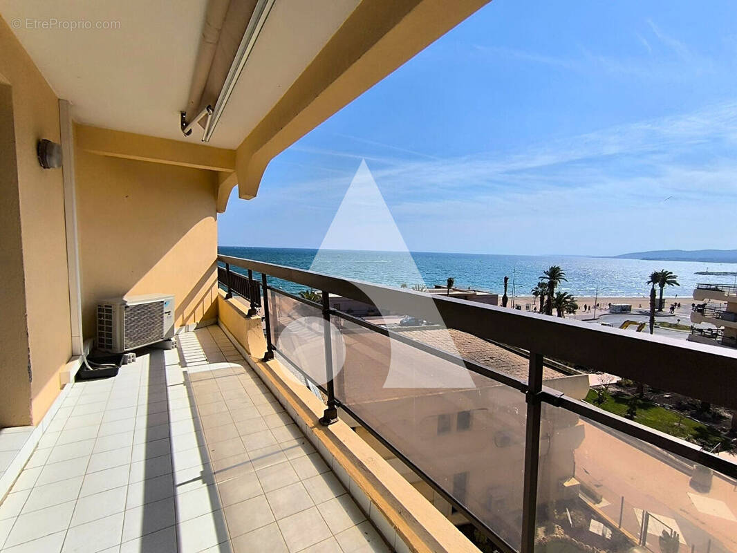 Appartement à FREJUS