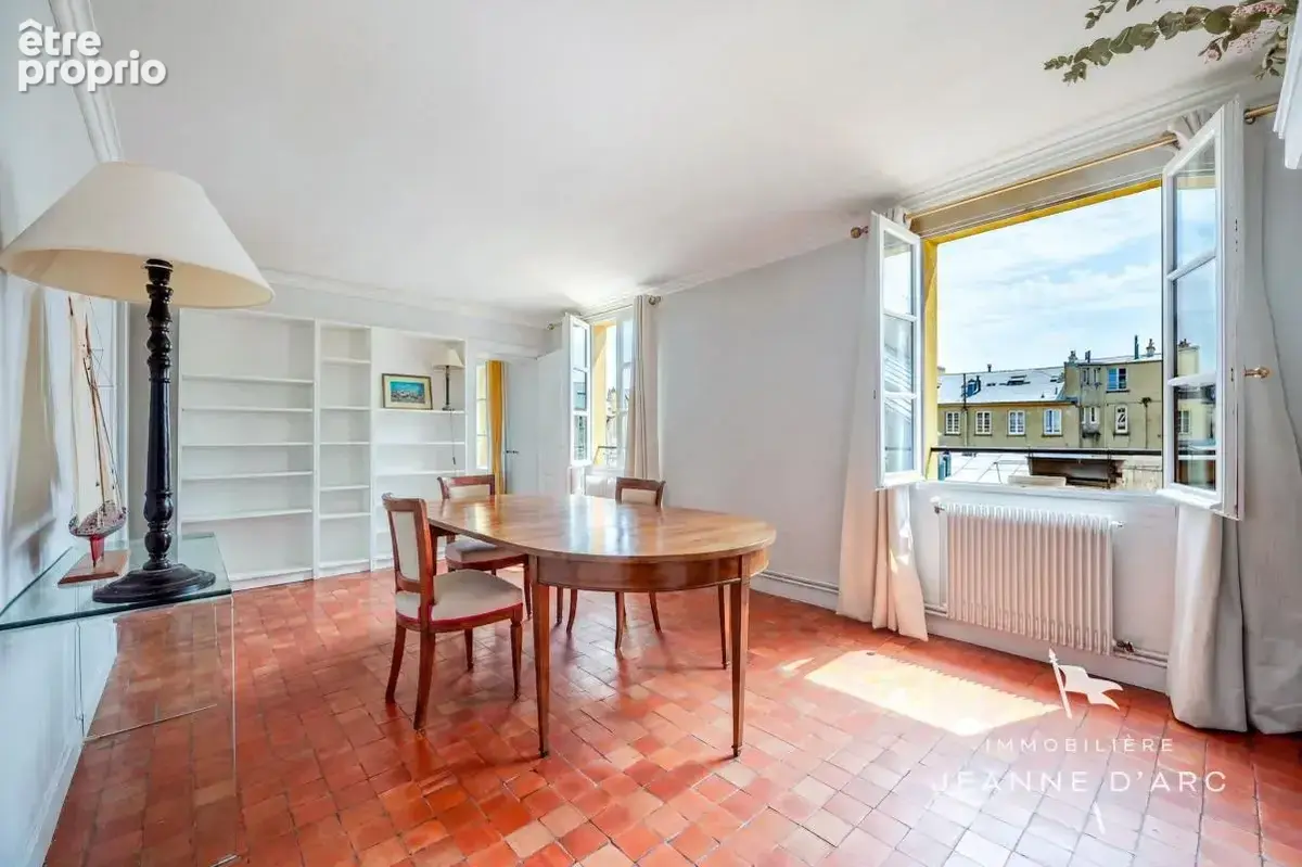 VERSAILLES - Superbe appartement familial de 143 m² Carrez - 176 au Sol - Dernier étage - 7 pièces 5 chambres - photo 8