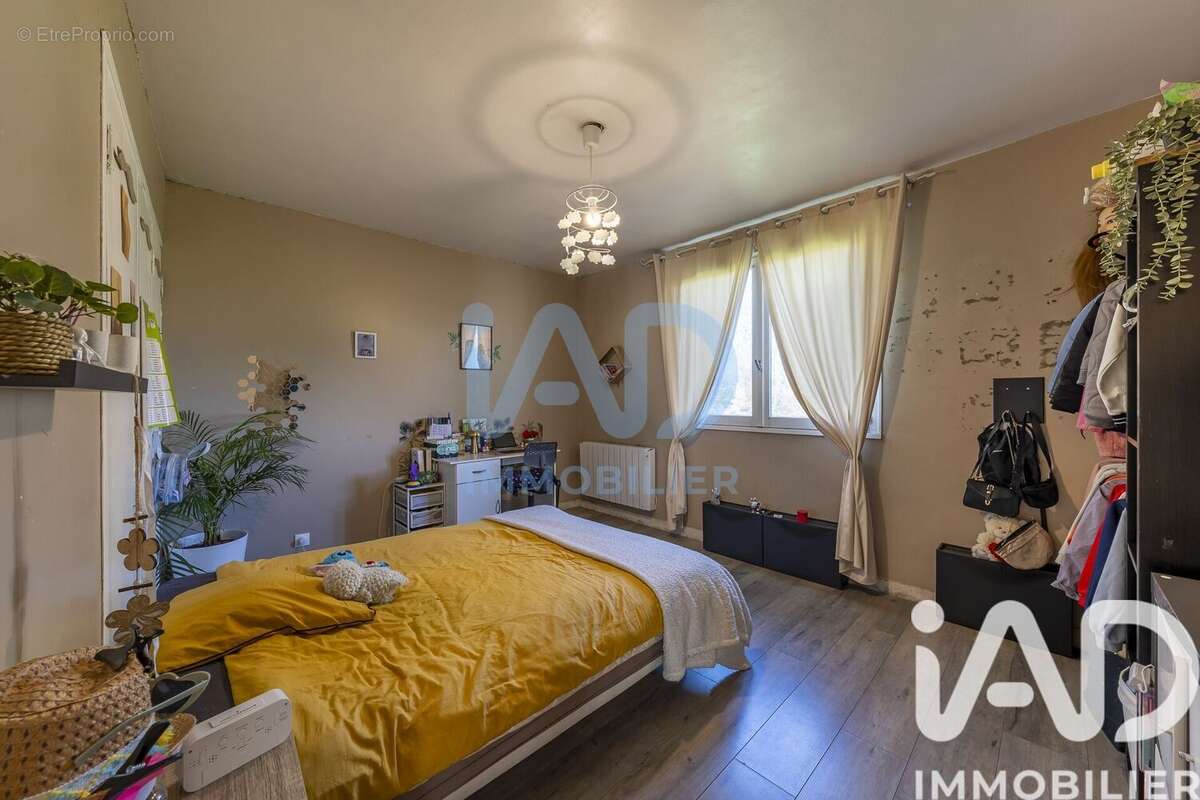 Photo 8 - Maison à VILLECERF