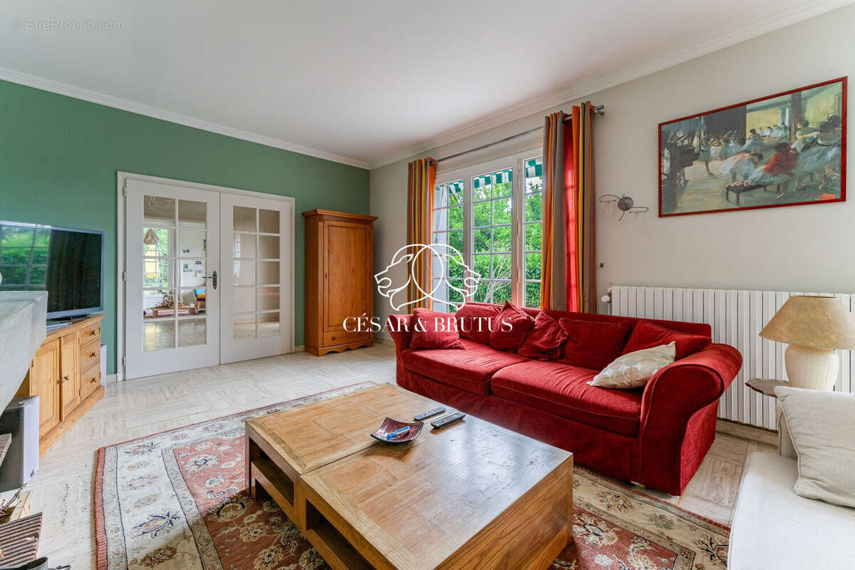 Maison à LA TOUR-DU-PIN