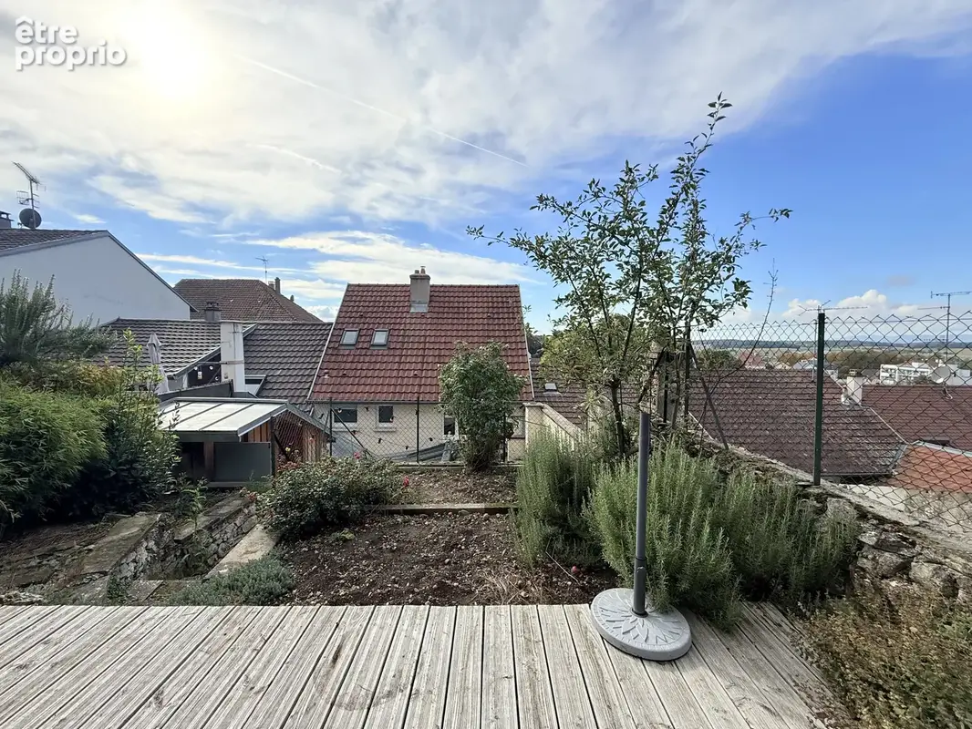 ALTKIRCH - Maison 5 pièces sur les hauteurs avec terrasse et jardin - photo 14