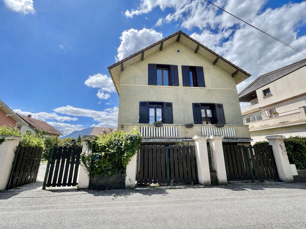 Maison à BARBERAZ