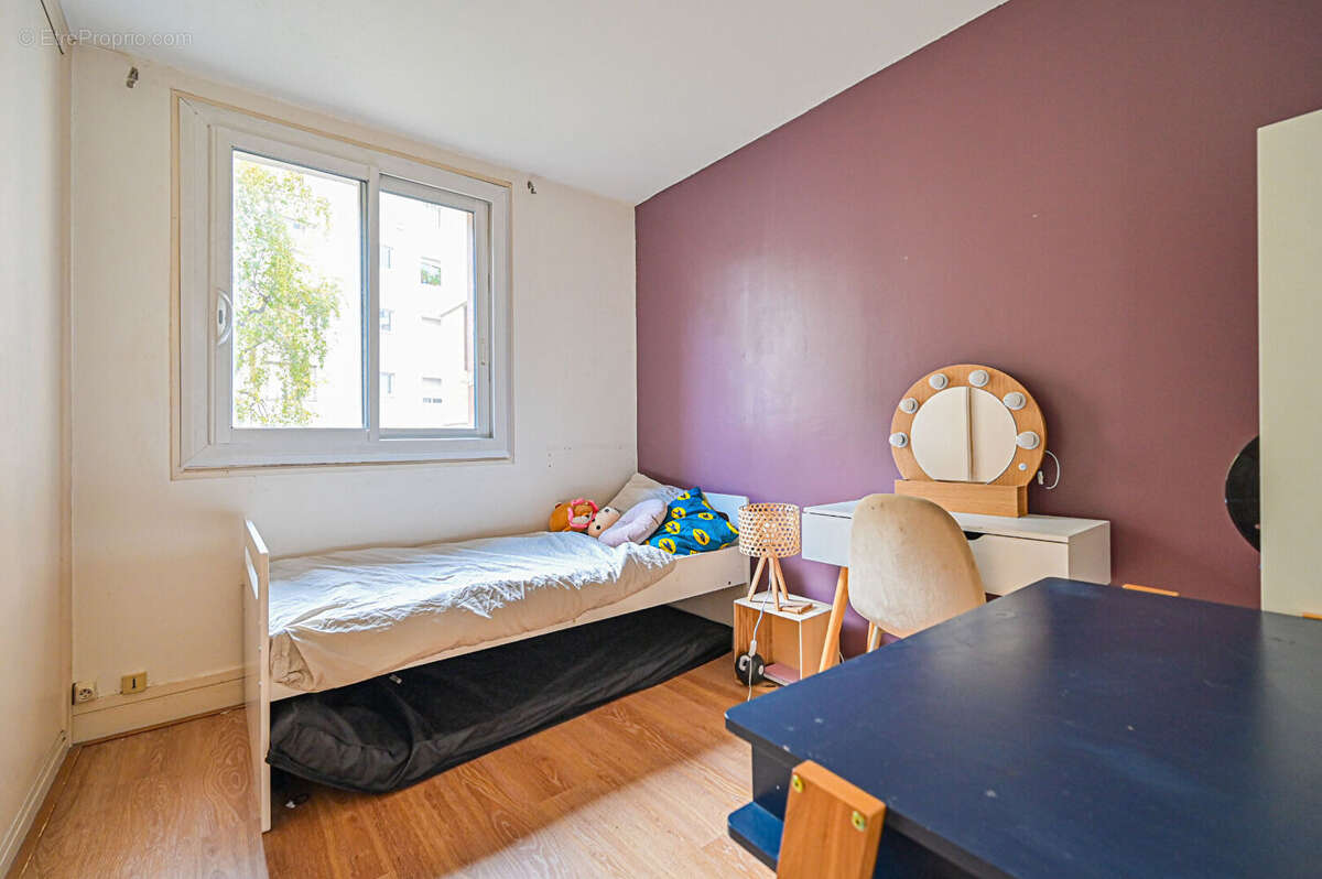 Appartement à PARIS-19E