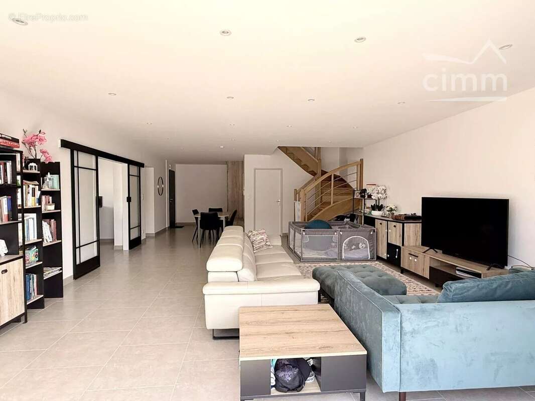 Maison contemporaine de 2022 avec piscine – Saint-Gervais-la-Forêt - photo 3