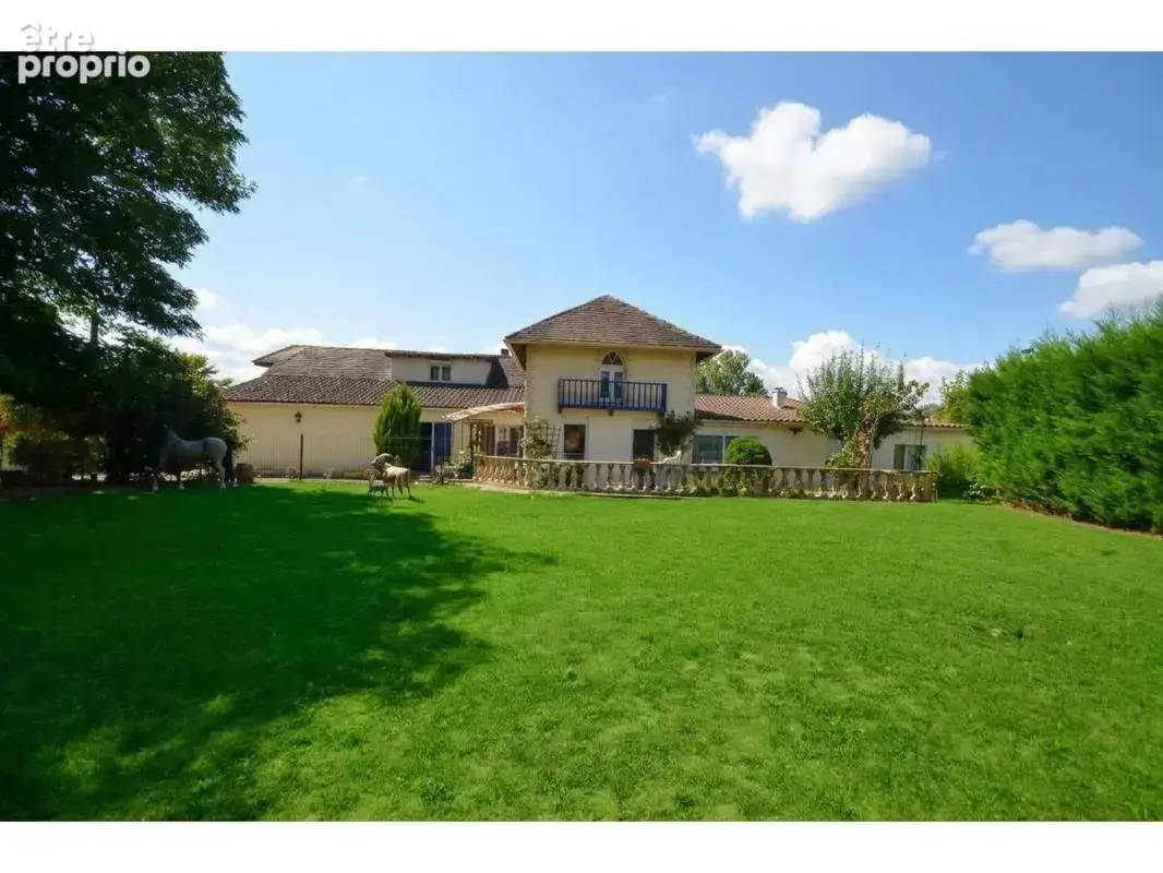 Maison 14 pièces 252 m² à vendre à Prigonrieux (24130) - photo 2