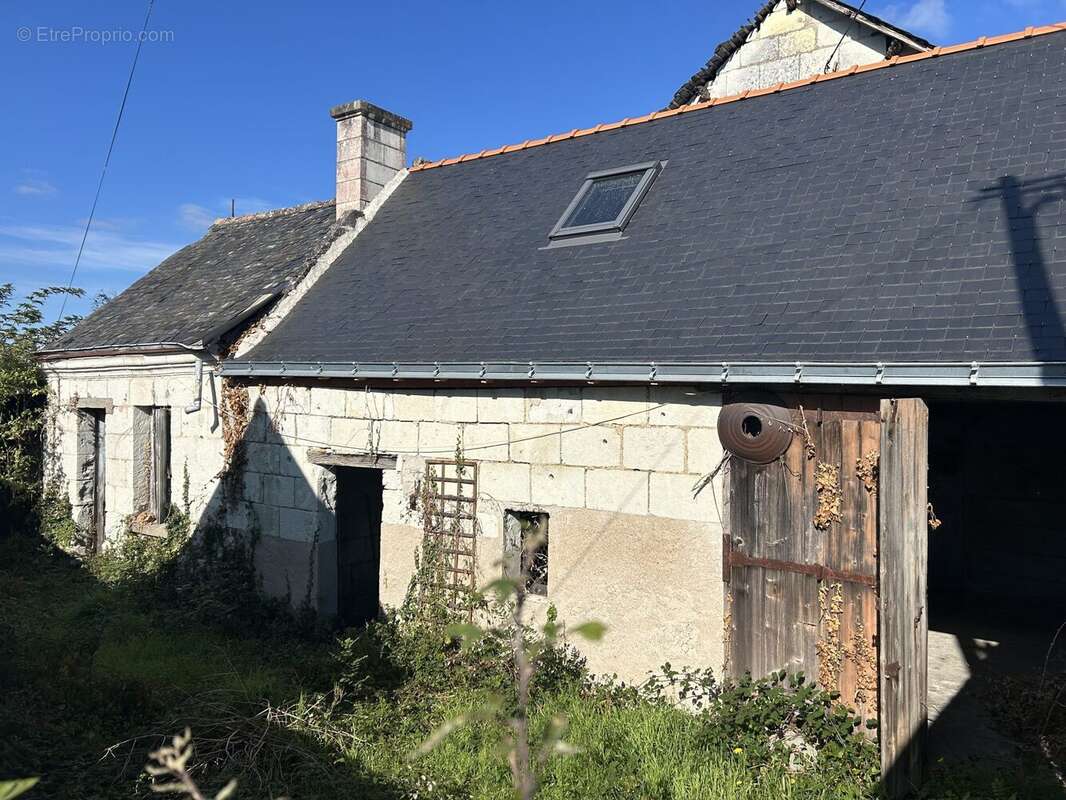 Maison à VILLEBERNIER