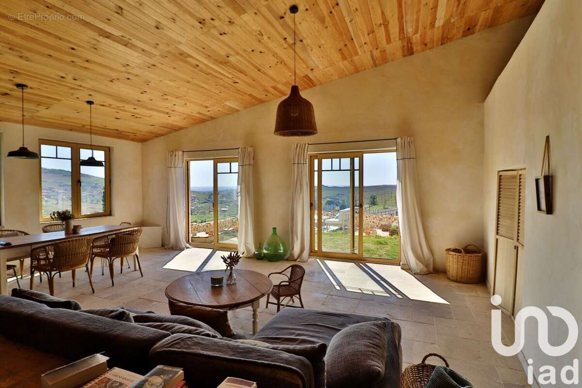 Photo 6 - Maison à LEYNES