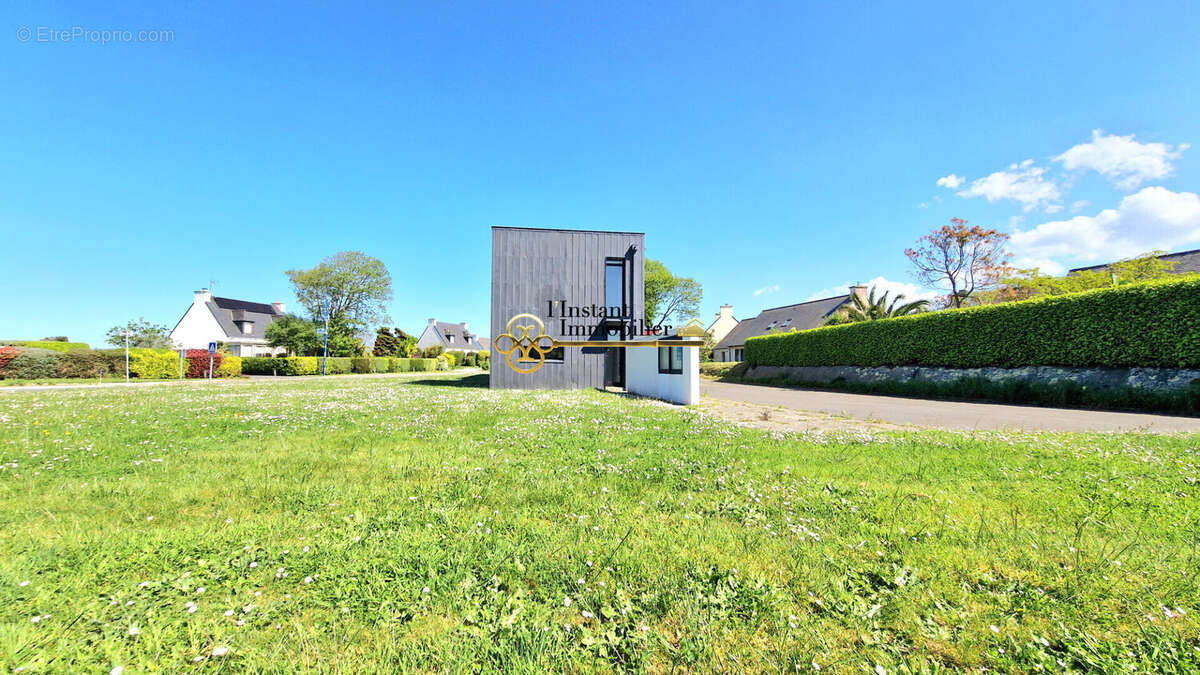 Commerce à PLOUGASNOU