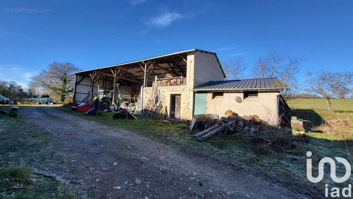 Maison 139 m² à Malleret-Boussac  - photo 8