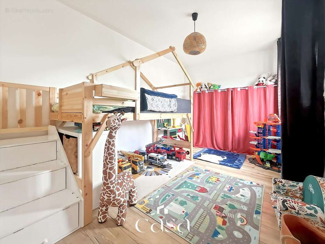 Maison 112 m² à Soliers  - photo 9