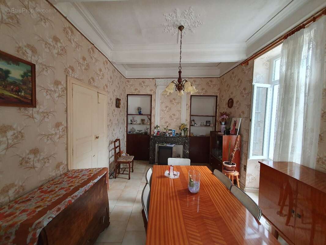 Maison à AUTIGNAC