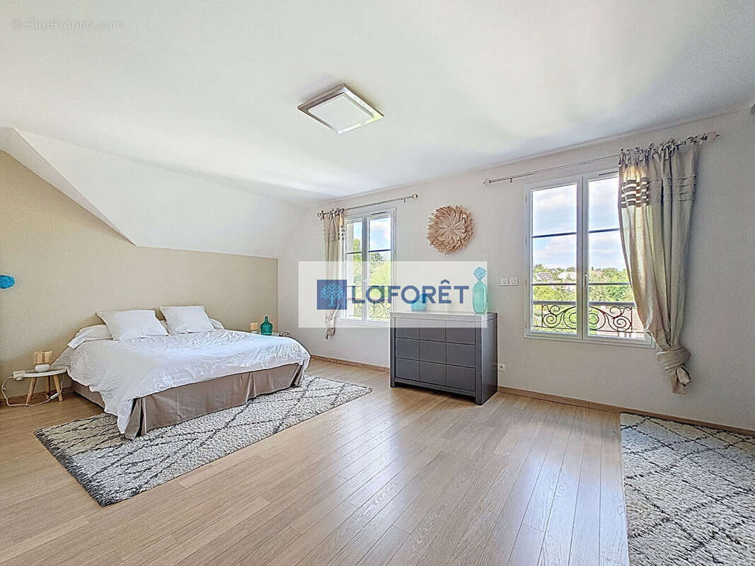 Maison à MEZY-SUR-SEINE