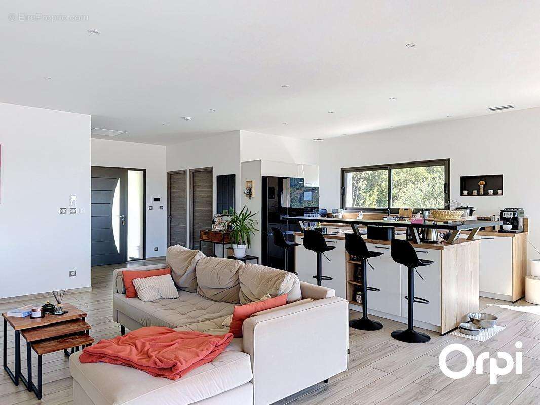 Villa F4 avec F2 indépendant et bureau – Vue mer & montagne - photo 6
