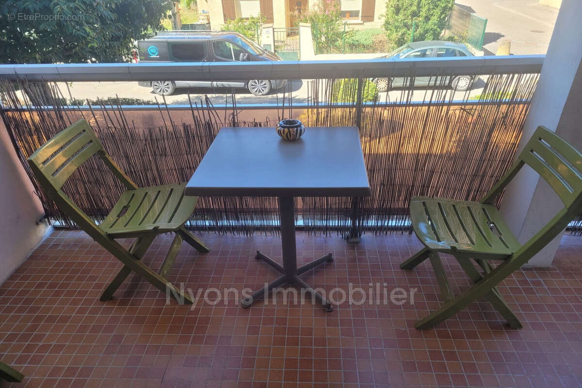 Appartement 75 m² à Nyons  - photo 4