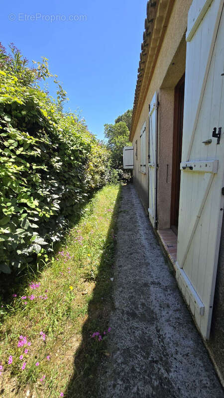 La Martelle Maison 3 pièces de plain-pied avec grand  garage - photo 12