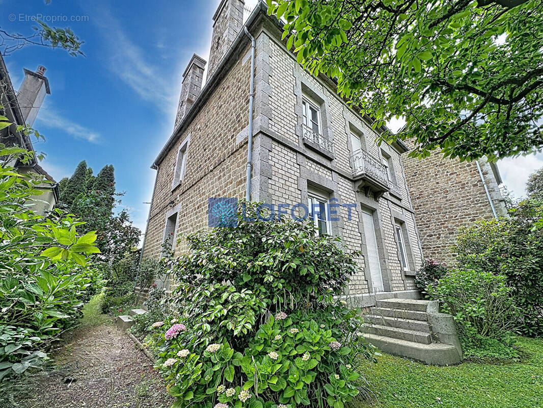 Maison à SAINT-GEORGES-DES-GROSEILLERS