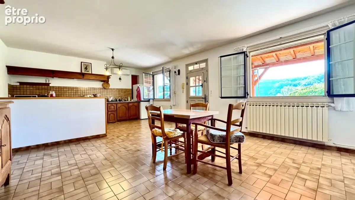 Maison 7 pièce(s) 146 m2 - photo 4