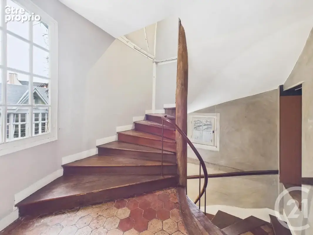 Appartement 9 pièces 360 m² à vendre à Chartres (28000) - photo 8
