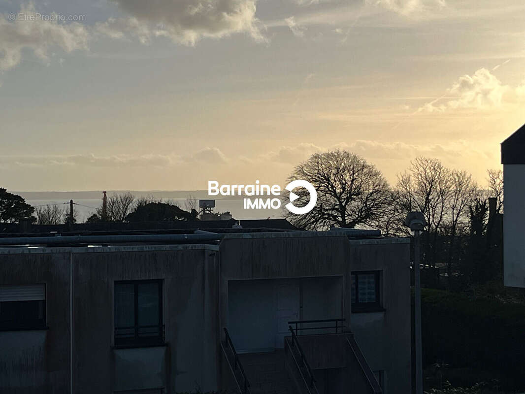 BREST FORESTOU - VENTE d'un appartement T4 de 85.10 m² - Ascenseur - Terrasse 14.4 m² - Vue mer - Garage - Parking - photo 17
