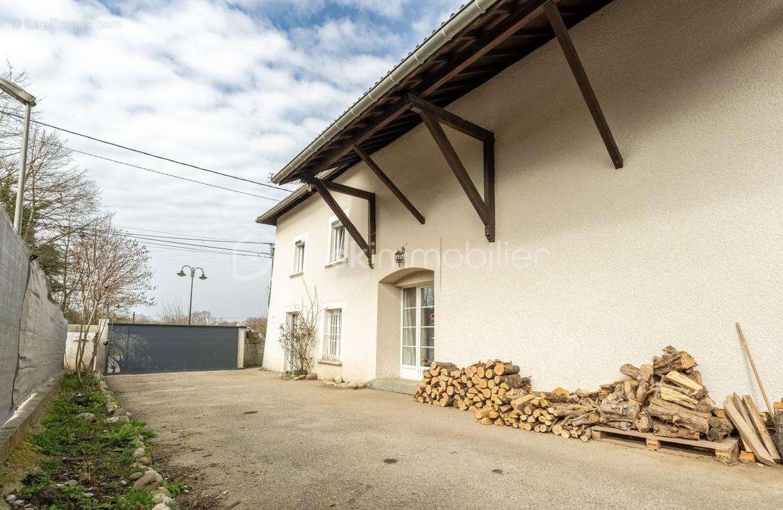 Maison à BIZONNES