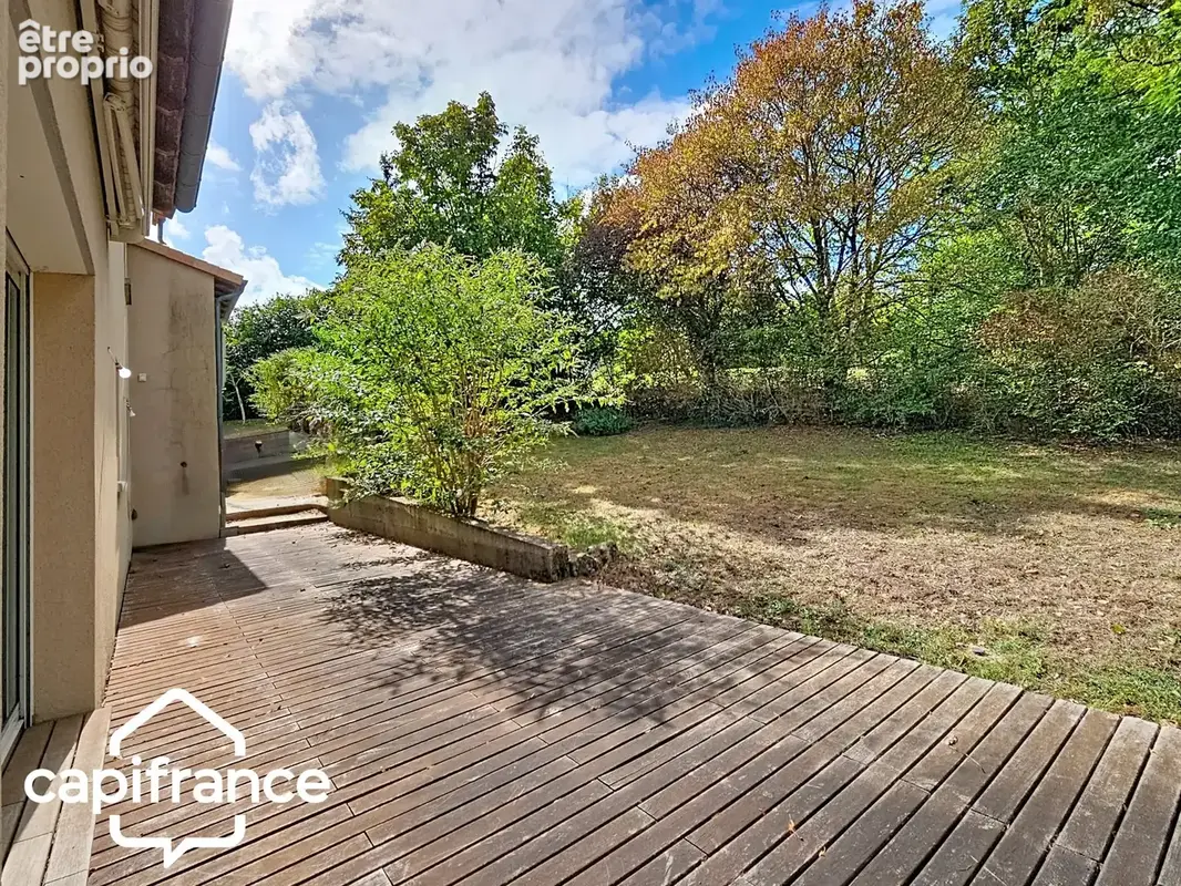 Maison de 169 m2- proche Thouars-terrain de 2000m2 - 4 chambres et + - photo 4