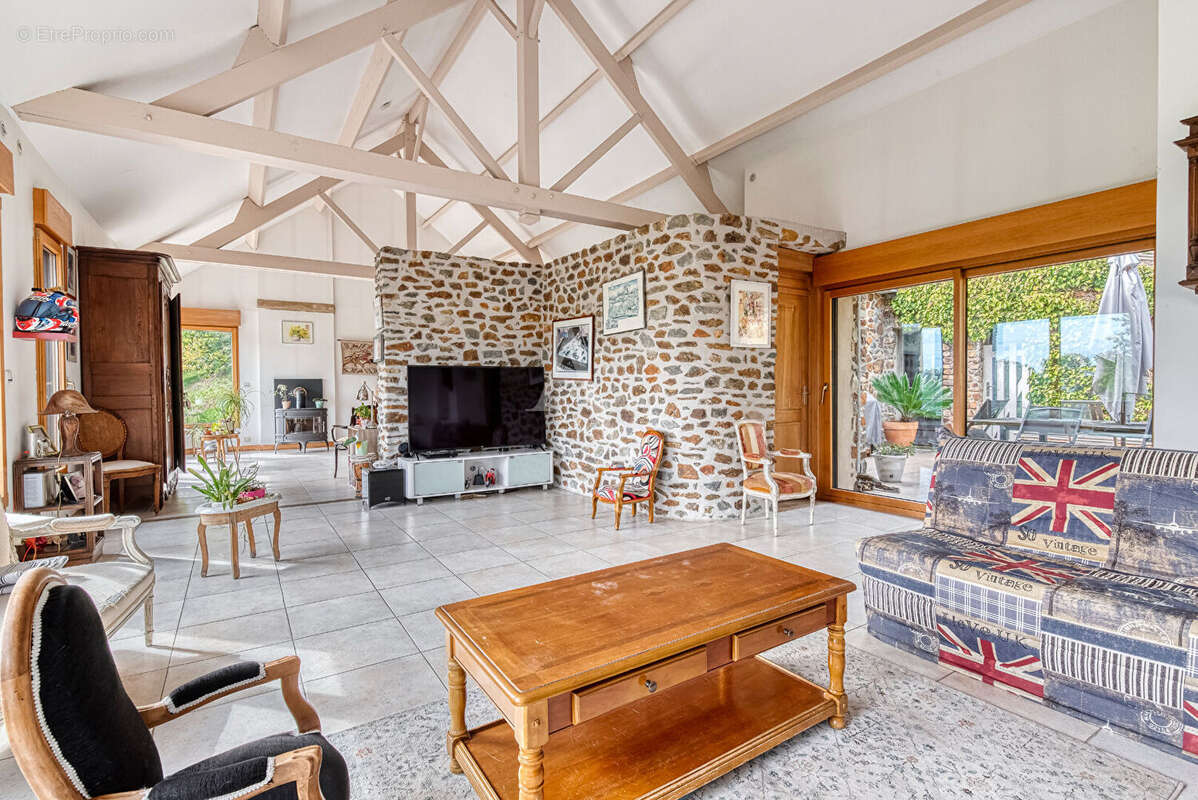 Maison à CHATEAU-GONTIER