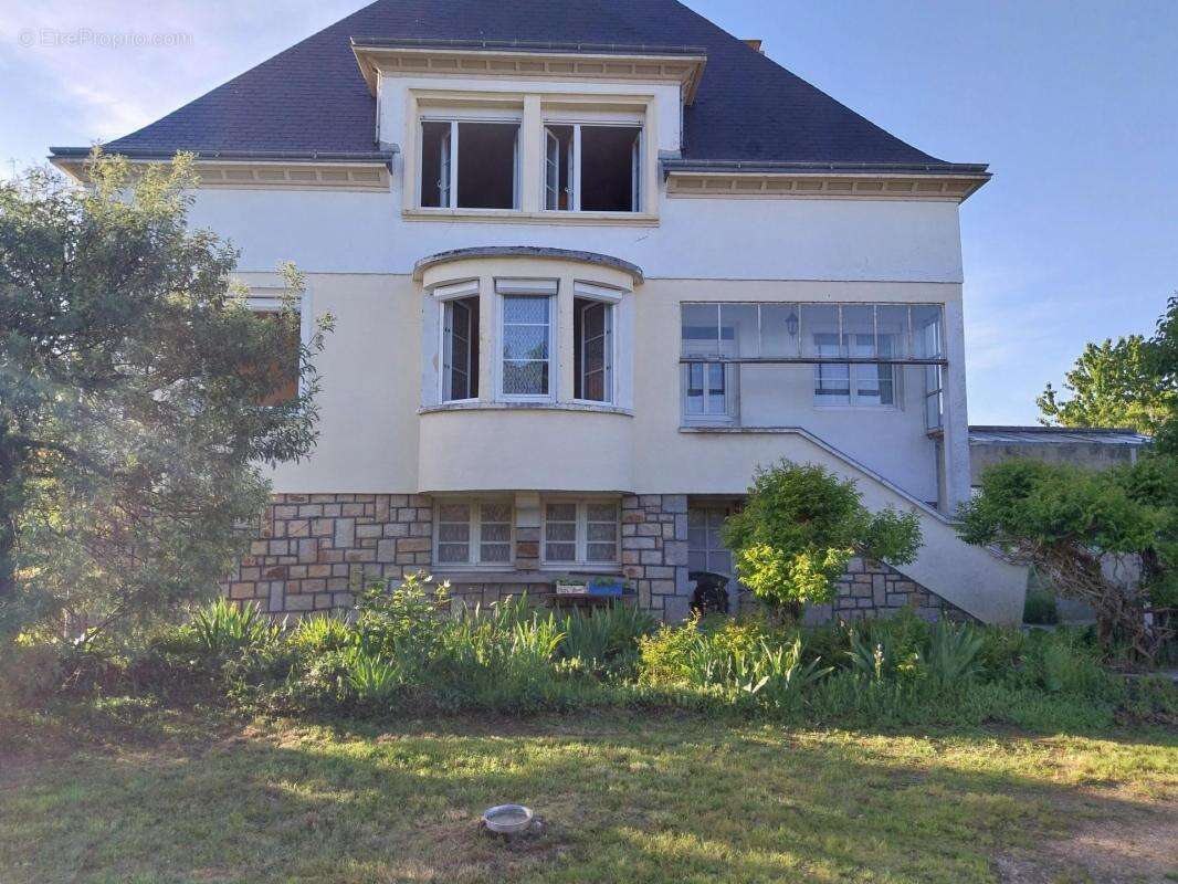 Maison à MEZANGERS