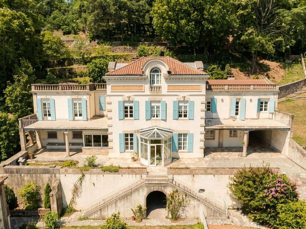   - Maison à VALS-LES-BAINS