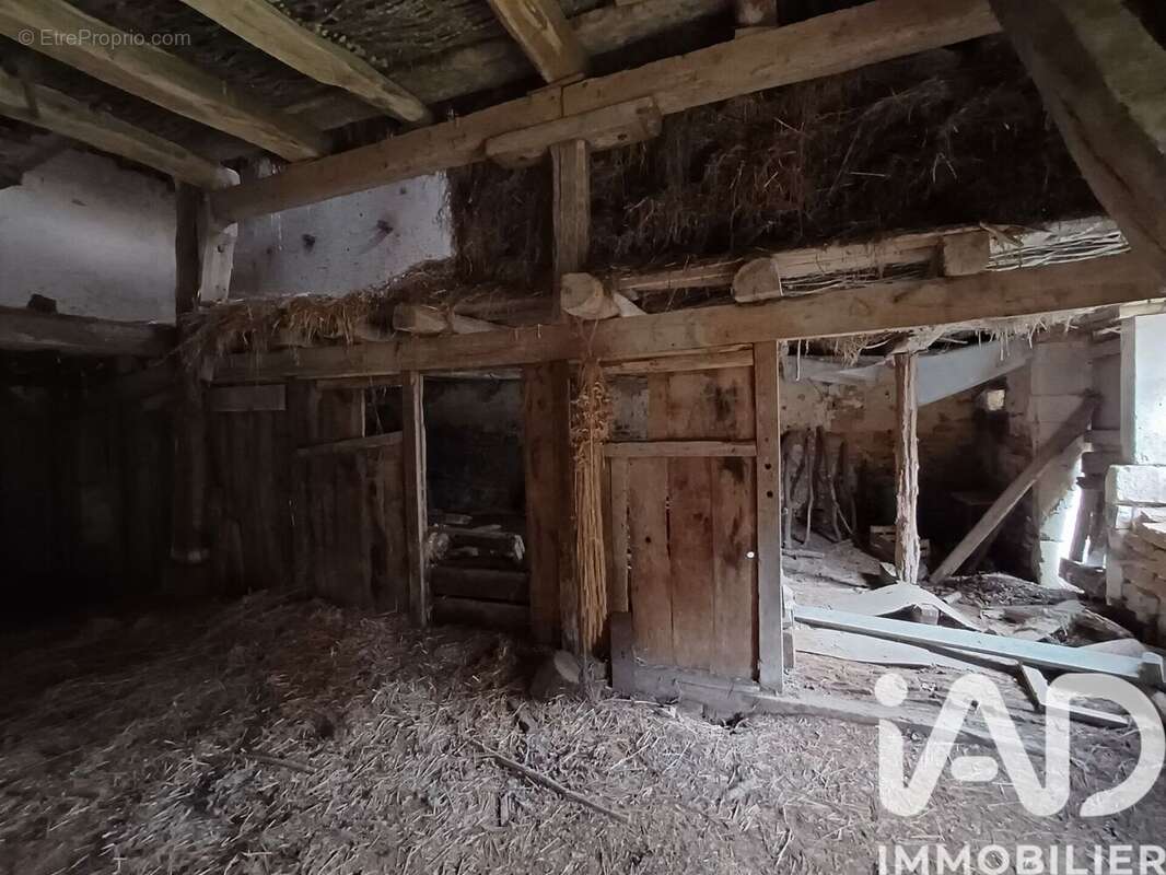 Photo 2 - Maison à OZIERES