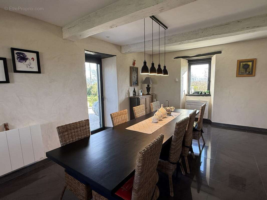 Salle à manger - Maison à SIMORRE