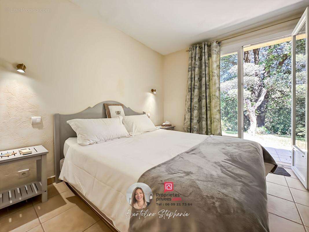 TRANS-EN-PROVENCE - Maison de plain-pied avec piscine, dépendance et terrain paysagé - photo 14