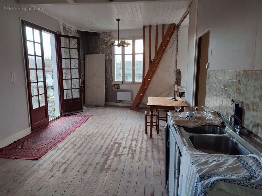 Appartement à SAINT-MICHEL-CHEF-CHEF