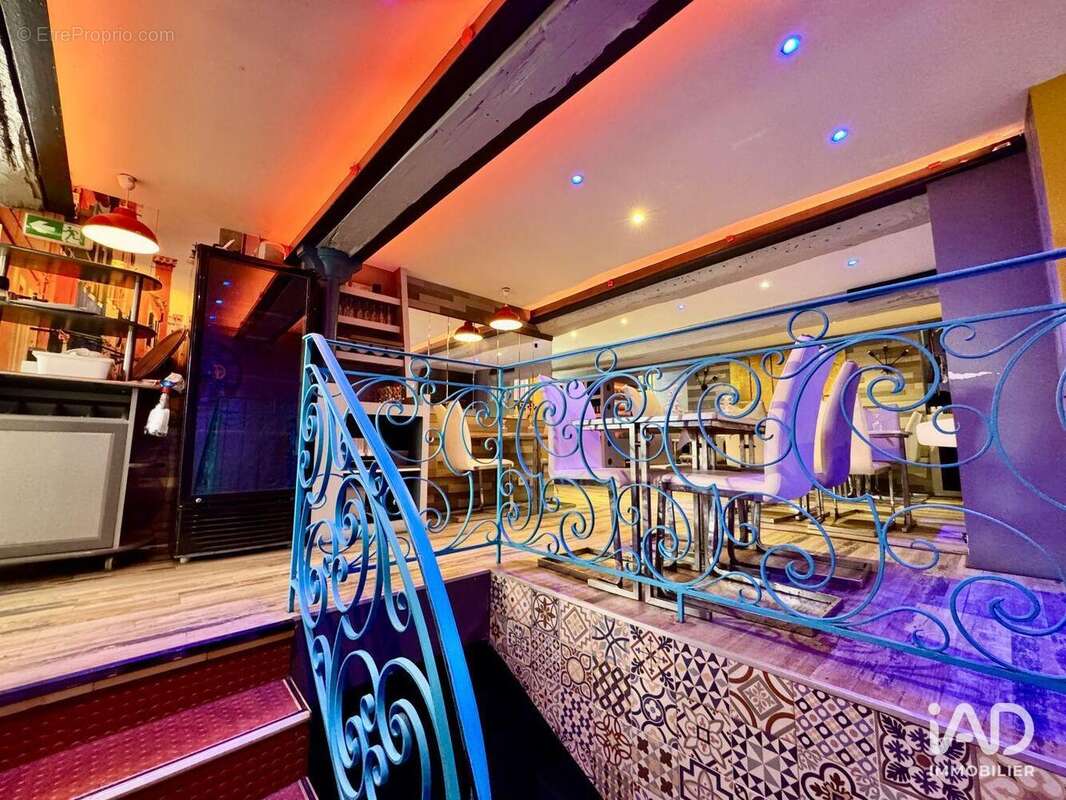 Photo 3 - Commerce à VILLECRESNES